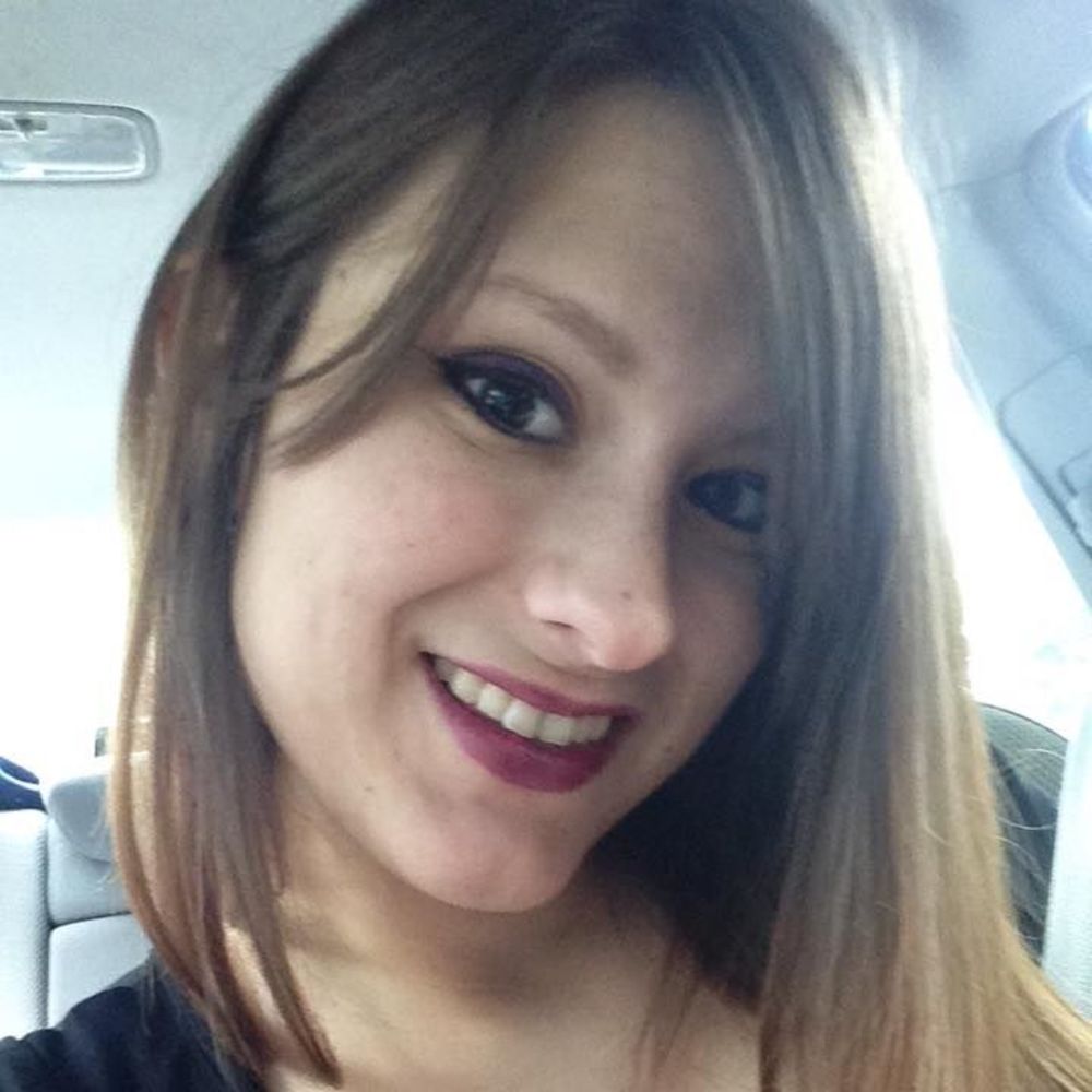 Meet your Posher, Alyssa